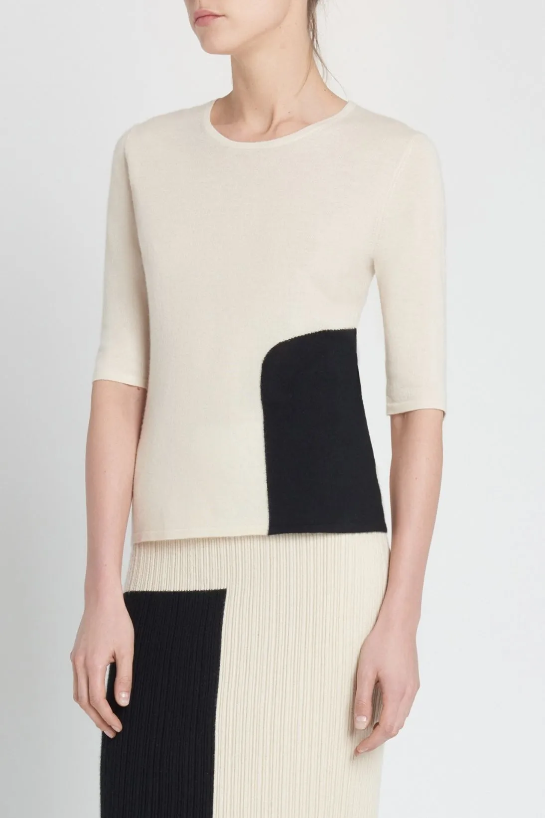 COLOR BLOCK SWEATER