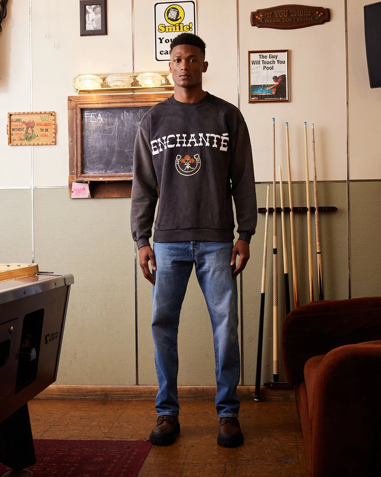 Enchanté Horseshoe Crewneck