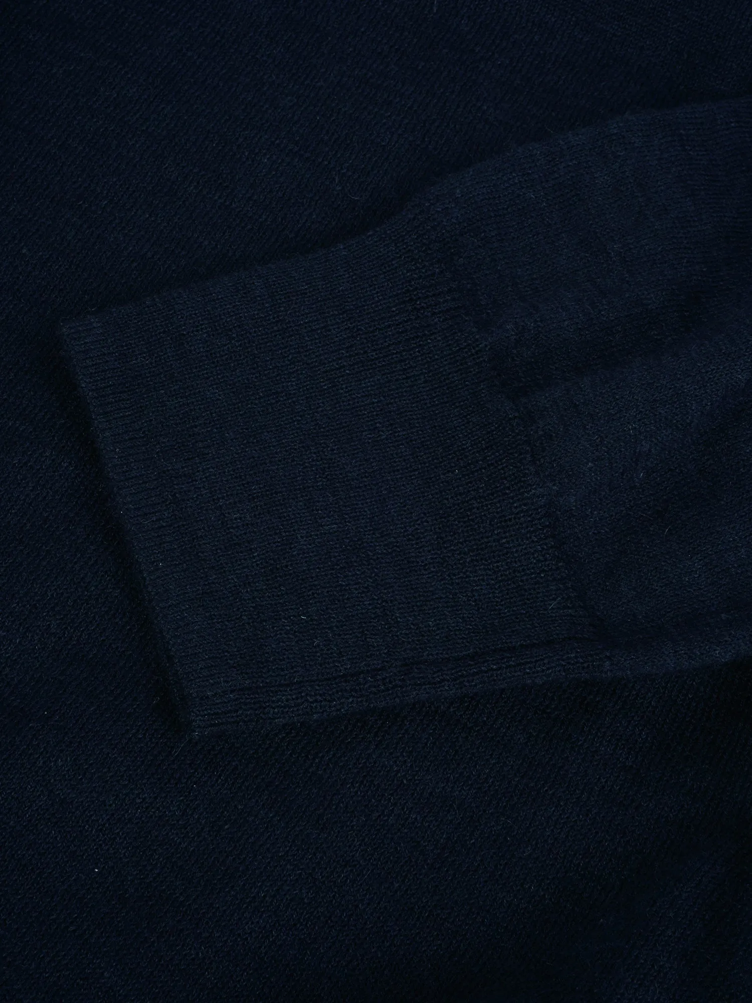 Men Lightweight Crew Neck_Navy