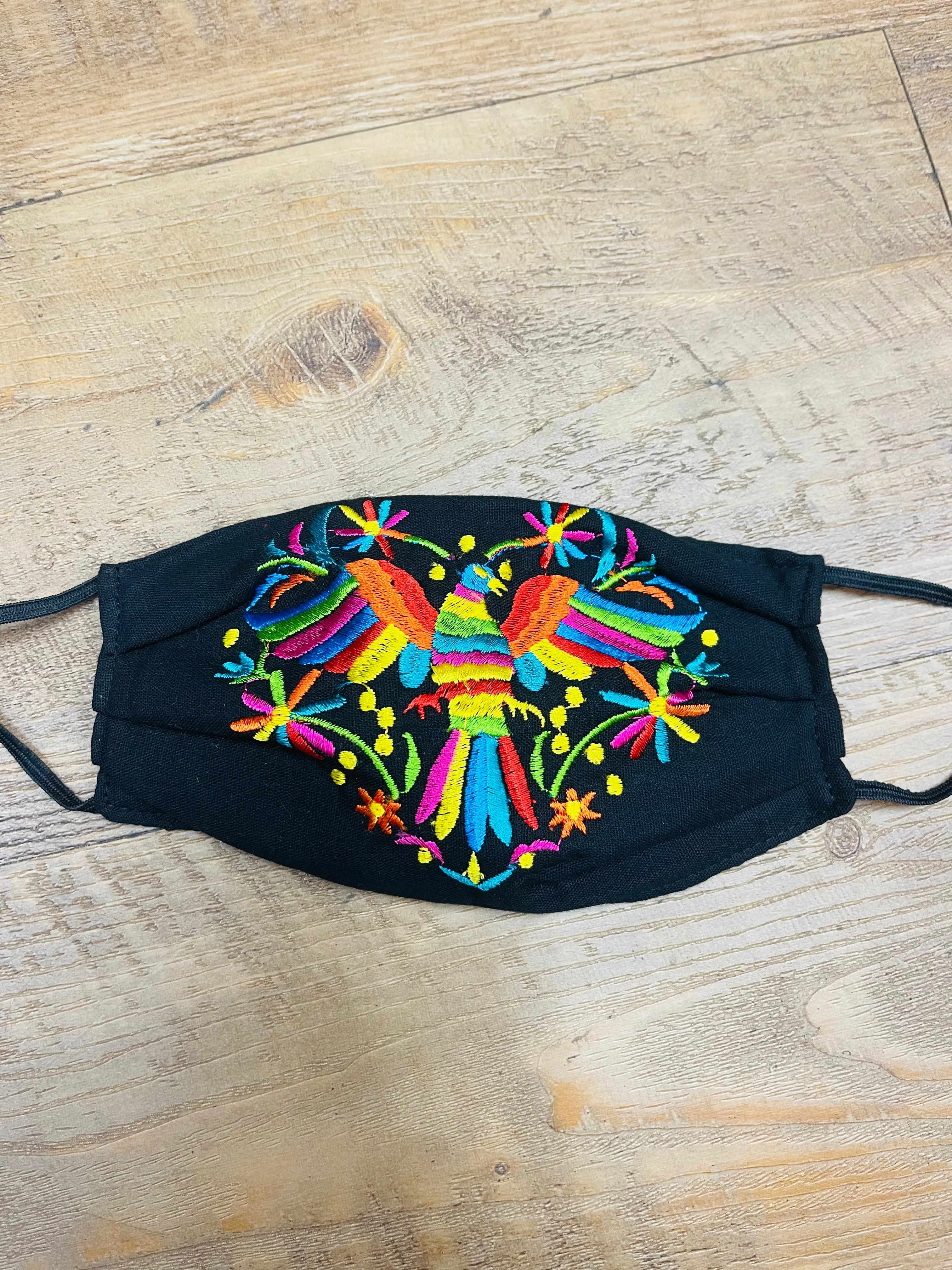 Mexican Embroidered Corazon Otomi Face Mask