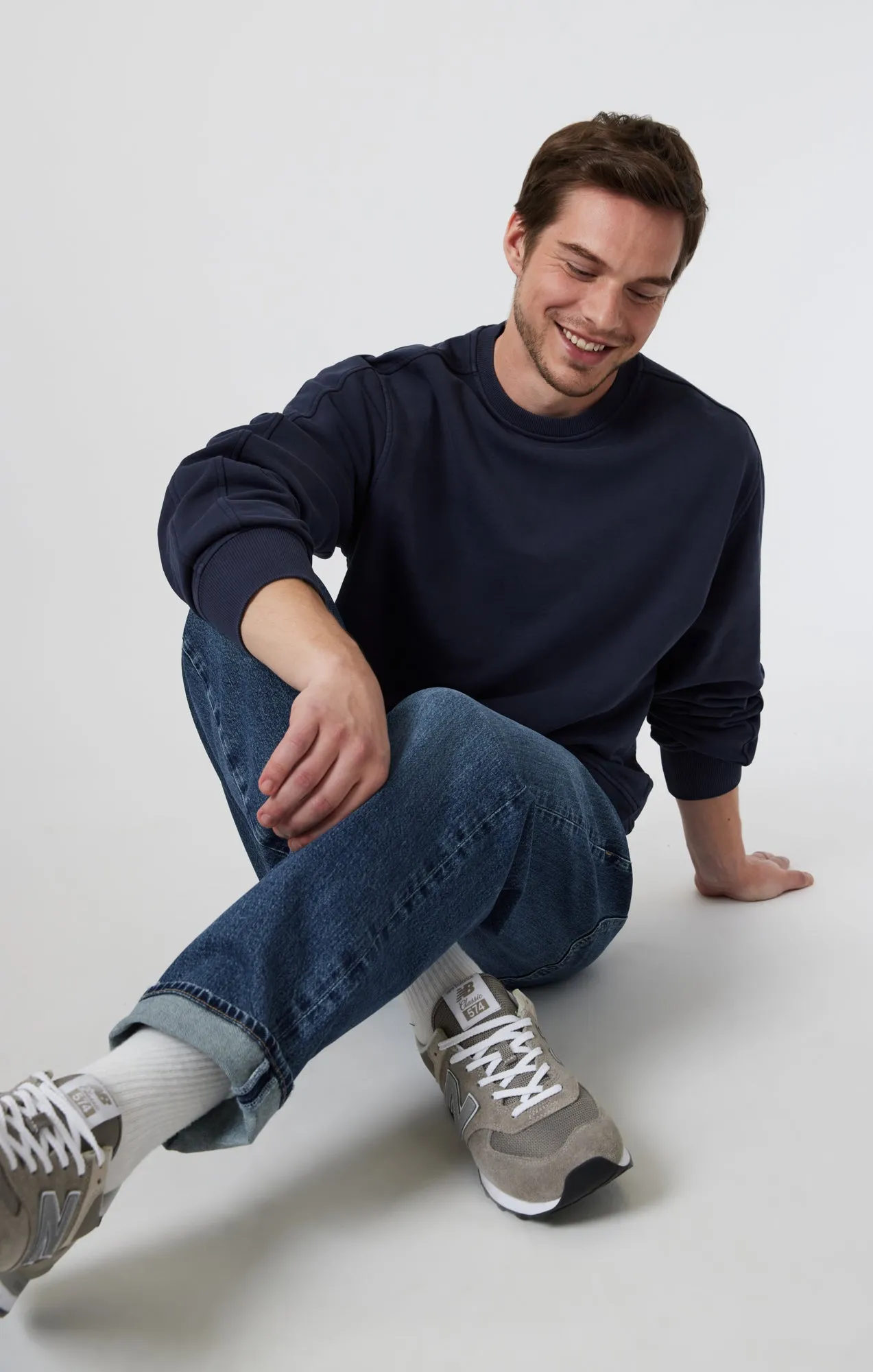 SWEATSHIRT IN COLLEGIATE BLUE